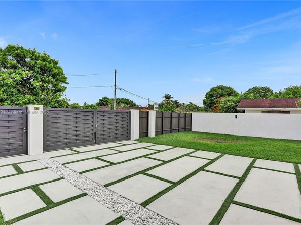 6201 SW 107th Ave, Miami FL 33173