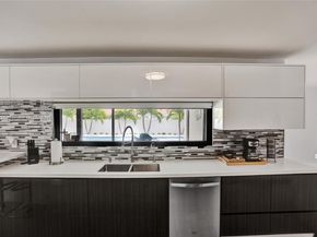 6201 SW 107th Ave, Miami FL 33173
