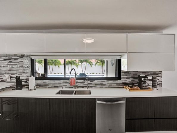 6201 SW 107th Ave, Miami FL 33173
