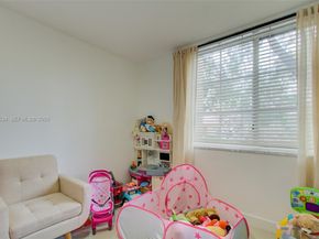 4824 N State Road 7 9105, Coconut Creek FL 33073