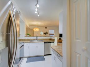 4824 N State Road 7 9105, Coconut Creek FL 33073