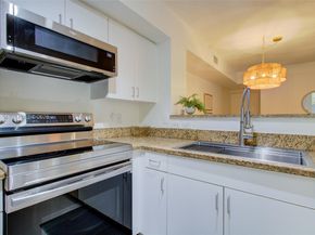 4824 N State Road 7 9105, Coconut Creek FL 33073