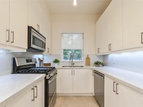 347 Madeira Ave 347, Coral Gables FL 33134