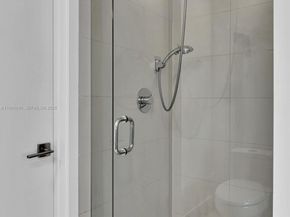 121 NE 34th St 2102, Miami FL 33137