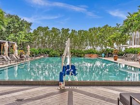 121 NE 34th St 2102, Miami FL 33137