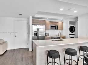 121 NE 34th St 2102, Miami FL 33137