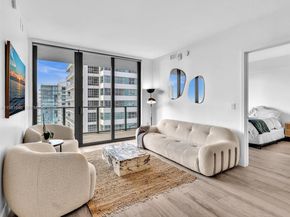 121 NE 34th St 2102, Miami FL 33137