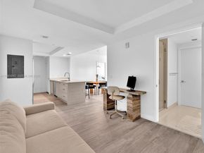 121 NE 34th St 2102, Miami FL 33137