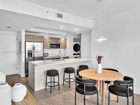 121 NE 34th St 2102, Miami FL 33137