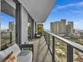 121 NE 34th St 2102, Miami FL 33137