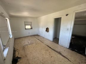 733 NW 27th Ave, Fort Lauderdale FL 33311