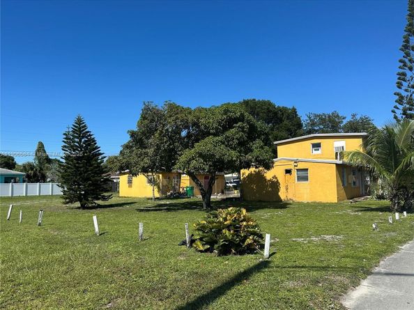733 NW 27th Ave, Fort Lauderdale FL 33311