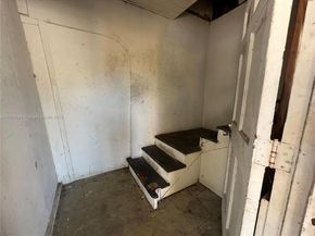 733 NW 27th Ave, Fort Lauderdale FL 33311