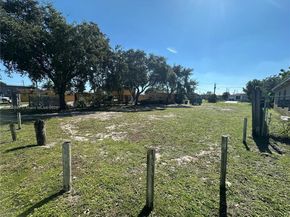 733 NW 27th Ave, Fort Lauderdale FL 33311