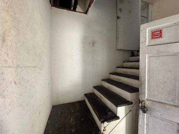 733 NW 27th Ave, Fort Lauderdale FL 33311