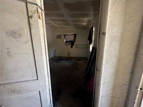 733 NW 27th Ave, Fort Lauderdale FL 33311