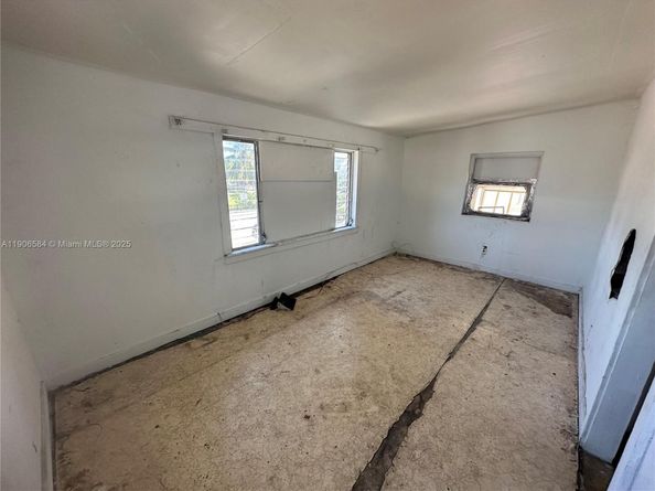 733 NW 27th Ave, Fort Lauderdale FL 33311