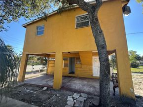 733 NW 27th Ave, Fort Lauderdale FL 33311
