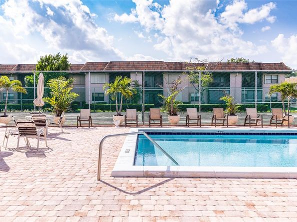 10624 NW 10th St 103, Pembroke Pines FL 33026