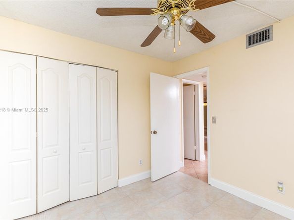 10624 NW 10th St 103, Pembroke Pines FL 33026