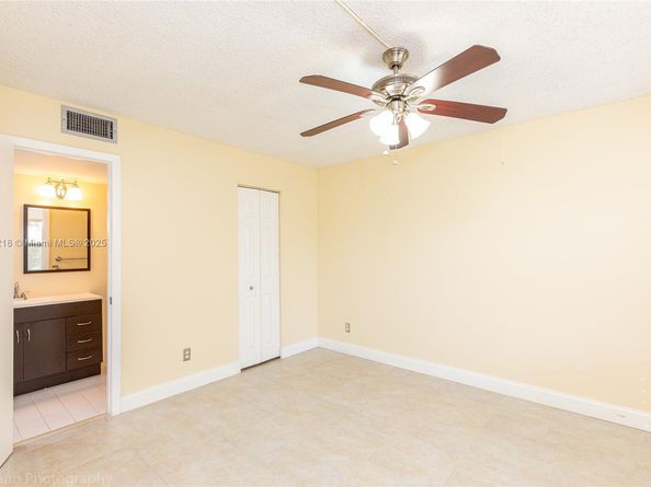 10624 NW 10th St 103, Pembroke Pines FL 33026