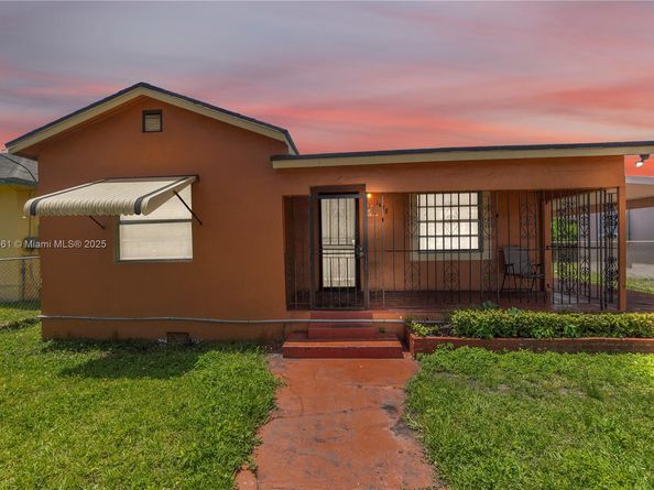 1478 NW 74th St, Miami FL 33147