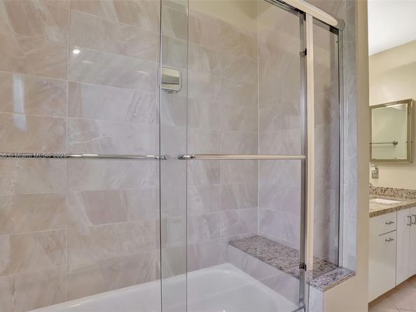 1180 NW 100th Way, Plantation FL 33322