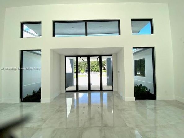 7830 SW 117th St, Pinecrest FL 33156