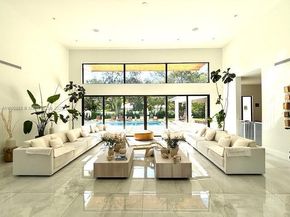 7830 SW 117th St, Pinecrest FL 33156