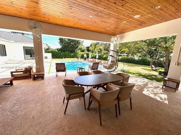 7830 SW 117th St, Pinecrest FL 33156