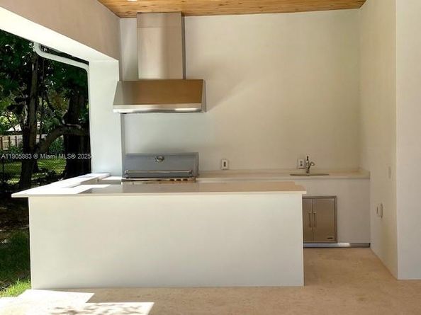 7830 SW 117th St, Pinecrest FL 33156