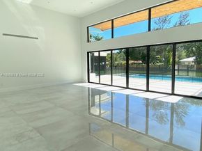 7830 SW 117th St, Pinecrest FL 33156