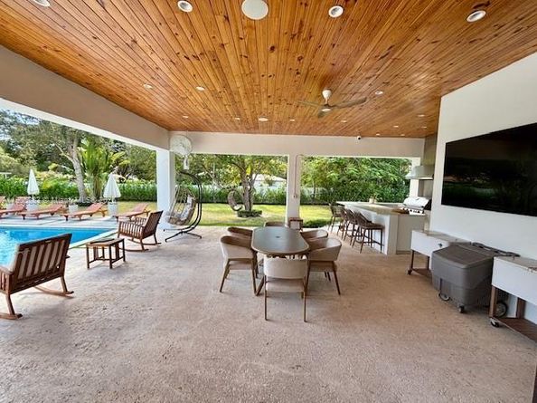 7830 SW 117th St, Pinecrest FL 33156