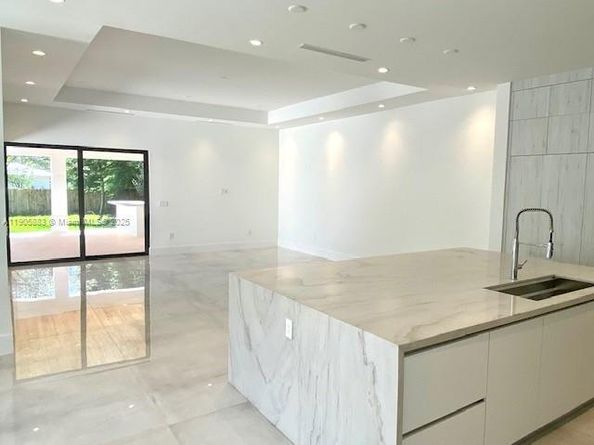 7830 SW 117th St, Pinecrest FL 33156