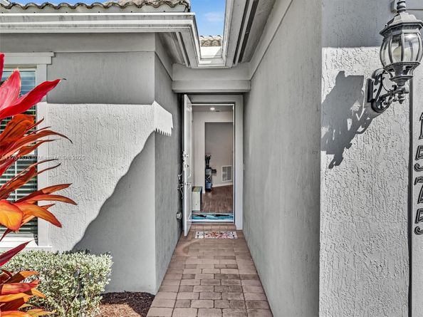 1575 Pongam Ter, Hollywood FL 33021