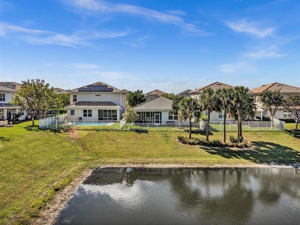 1575 Pongam Ter, Hollywood FL 33021