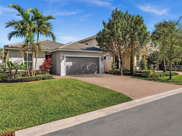 1575 Pongam Ter, Hollywood FL 33021