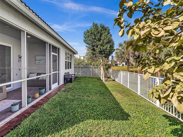 1575 Pongam Ter, Hollywood FL 33021