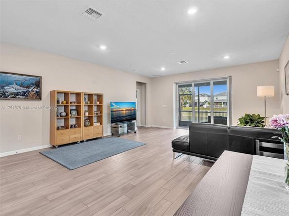 1575 Pongam Ter, Hollywood FL 33021