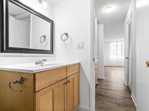 8900 Washington Blvd 205, Pembroke Pines FL 33025