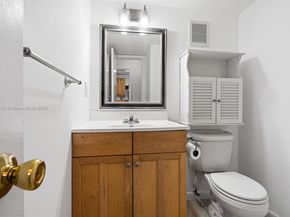 8900 Washington Blvd 205, Pembroke Pines FL 33025