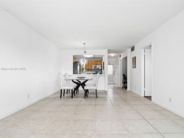 8900 Washington Blvd 205, Pembroke Pines FL 33025