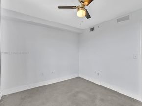 816 NW 11th St 1208, Miami FL 33136