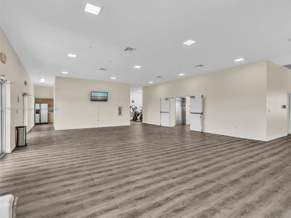 816 NW 11th St 1208, Miami FL 33136