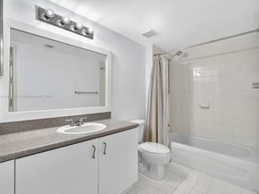 816 NW 11th St 1208, Miami FL 33136