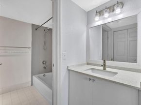 816 NW 11th St 1208, Miami FL 33136