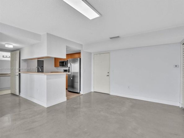 816 NW 11th St 1208, Miami FL 33136