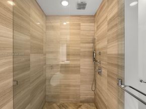 3300 NE 188th St 217, Aventura FL 33180