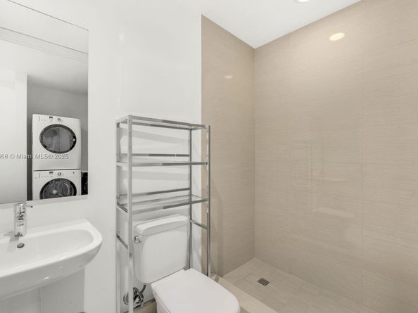 3300 NE 188th St 217, Aventura FL 33180