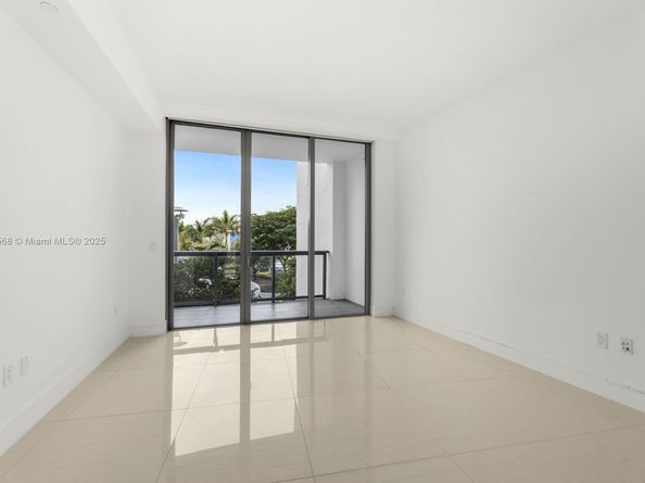3300 NE 188th St 217, Aventura FL 33180